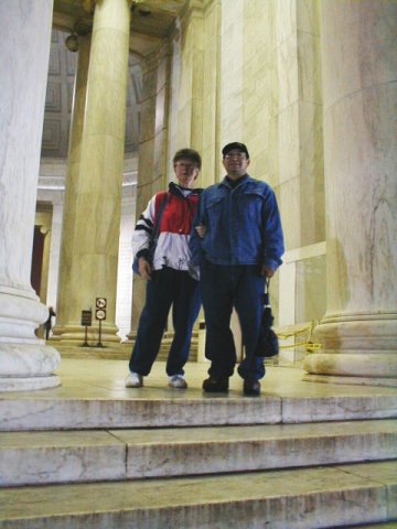 Jorge and Karin Matias at the Jefferson Memorial, Washington D.C.